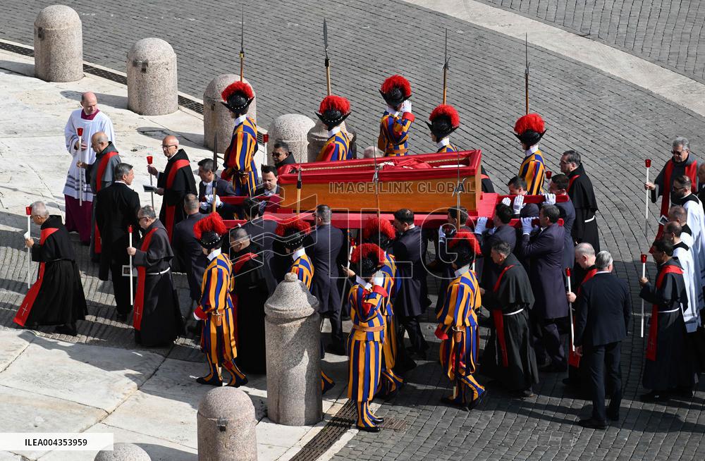 Transfer of The Coffin of Pope Francis - Vatican