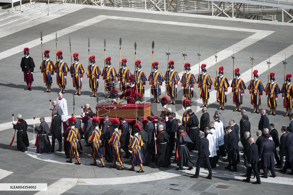 Transfer of The Coffin of Pope Francis - Vatican