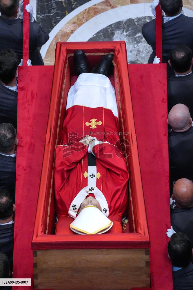 Transfer of The Coffin of Pope Francis - Vatican