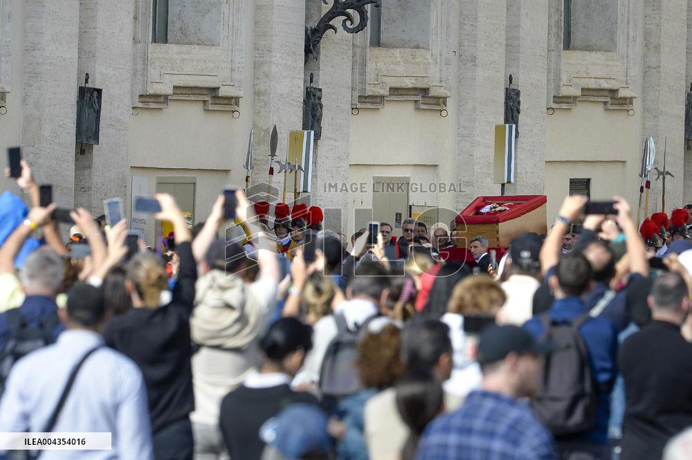 Transfer of The Coffin of Pope Francis - Vatican