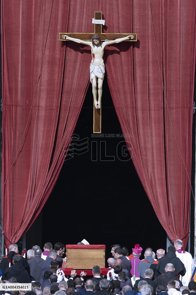 Transfer of The Coffin of Pope Francis - Vatican