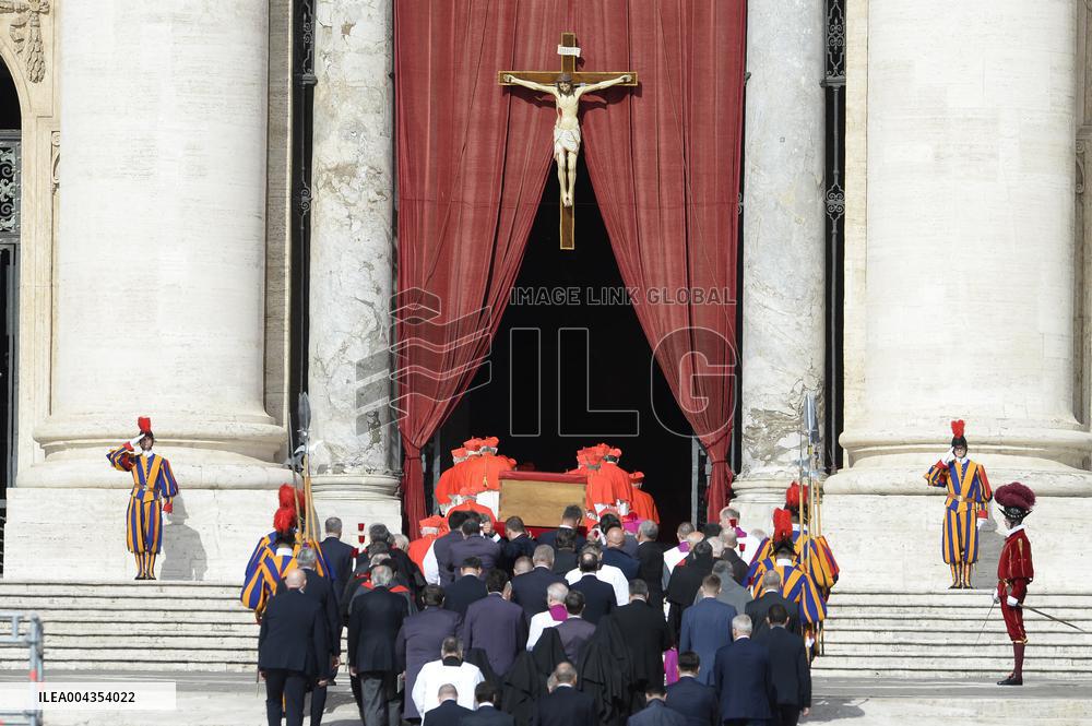 Transfer of The Coffin of Pope Francis - Vatican