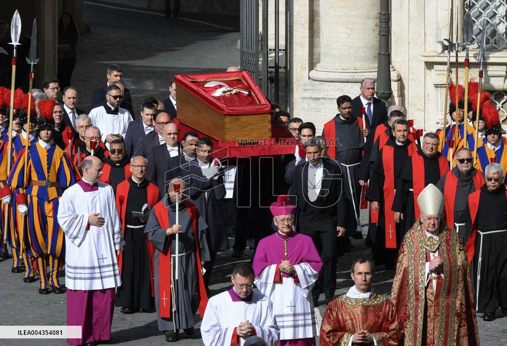 Transfer of The Coffin of Pope Francis - Vatican