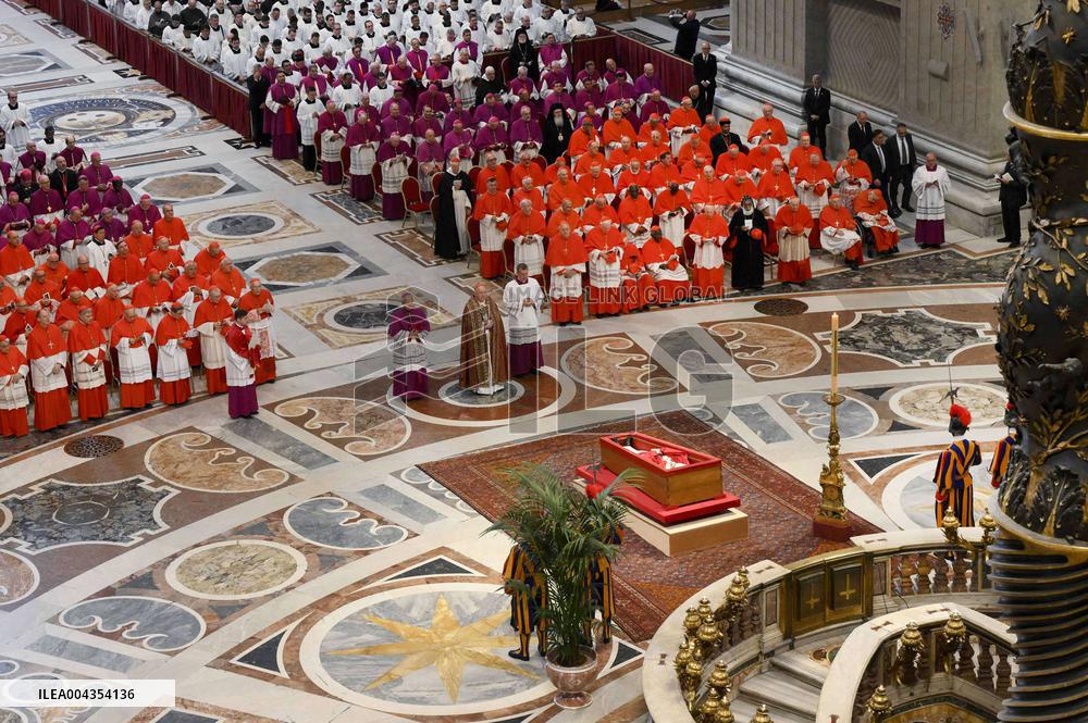 Transfer of The Coffin of Pope Francis - Vatican