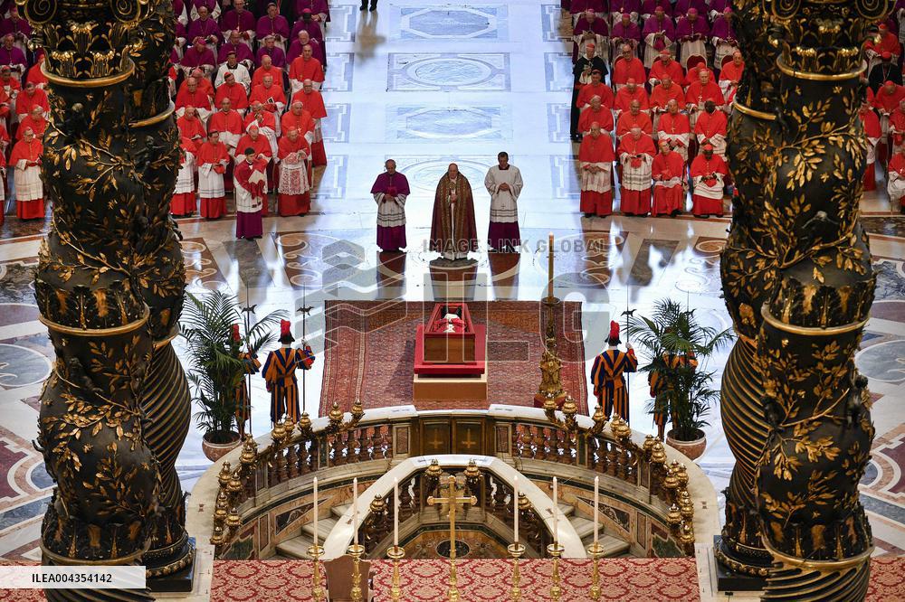 Transfer of The Coffin of Pope Francis - Vatican