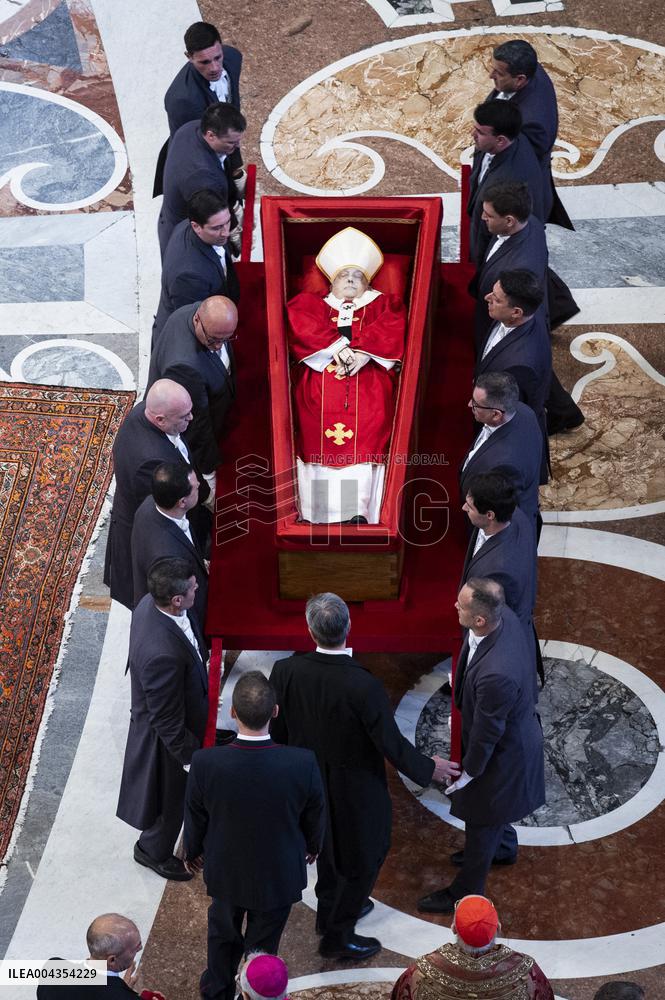 Transfer of The Coffin of Pope Francis - Vatican