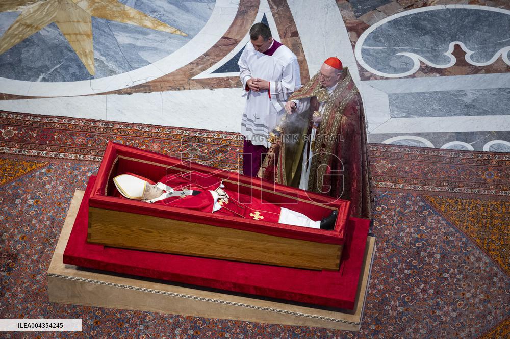Transfer of The Coffin of Pope Francis - Vatican