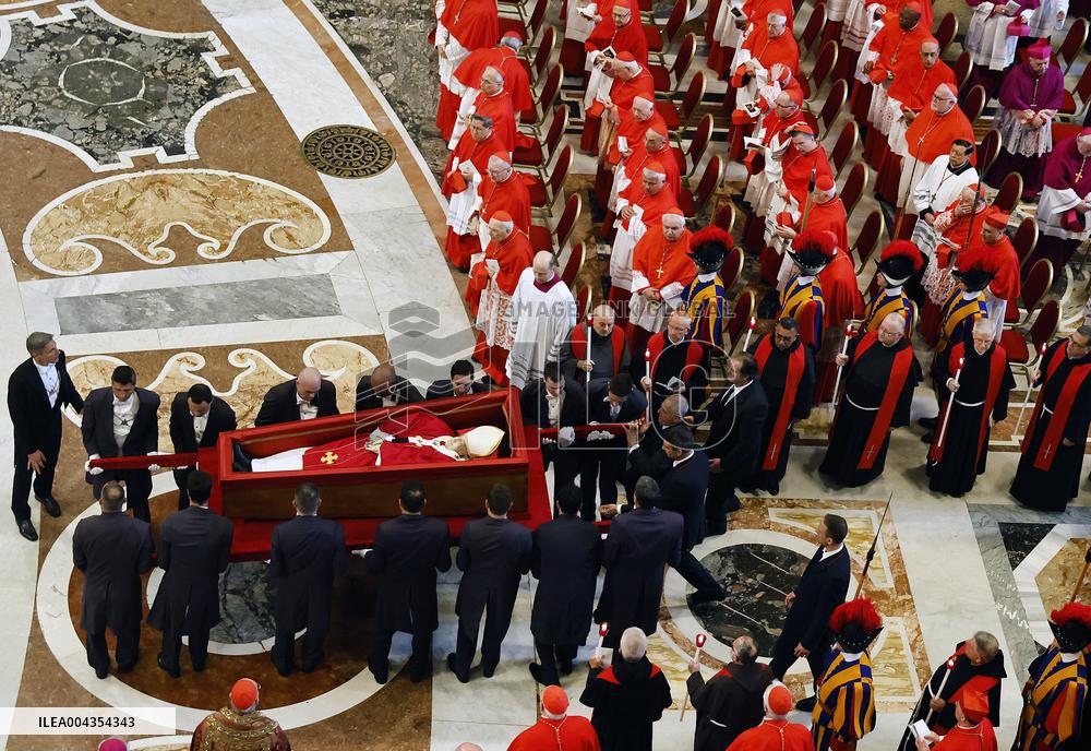Transfer of The Coffin of Pope Francis - Vatican