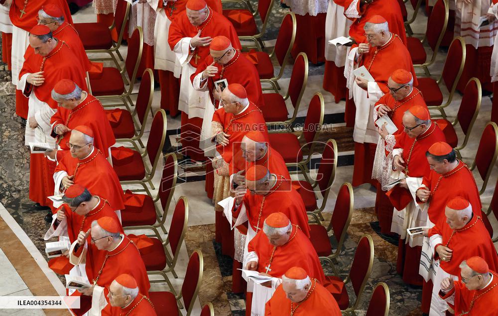 Transfer of The Coffin of Pope Francis - Vatican