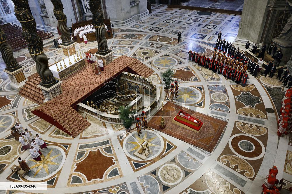 Transfer of The Coffin of Pope Francis - Vatican
