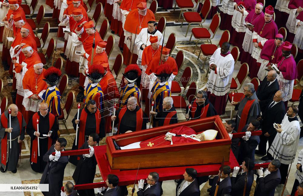 Transfer of The Coffin of Pope Francis - Vatican