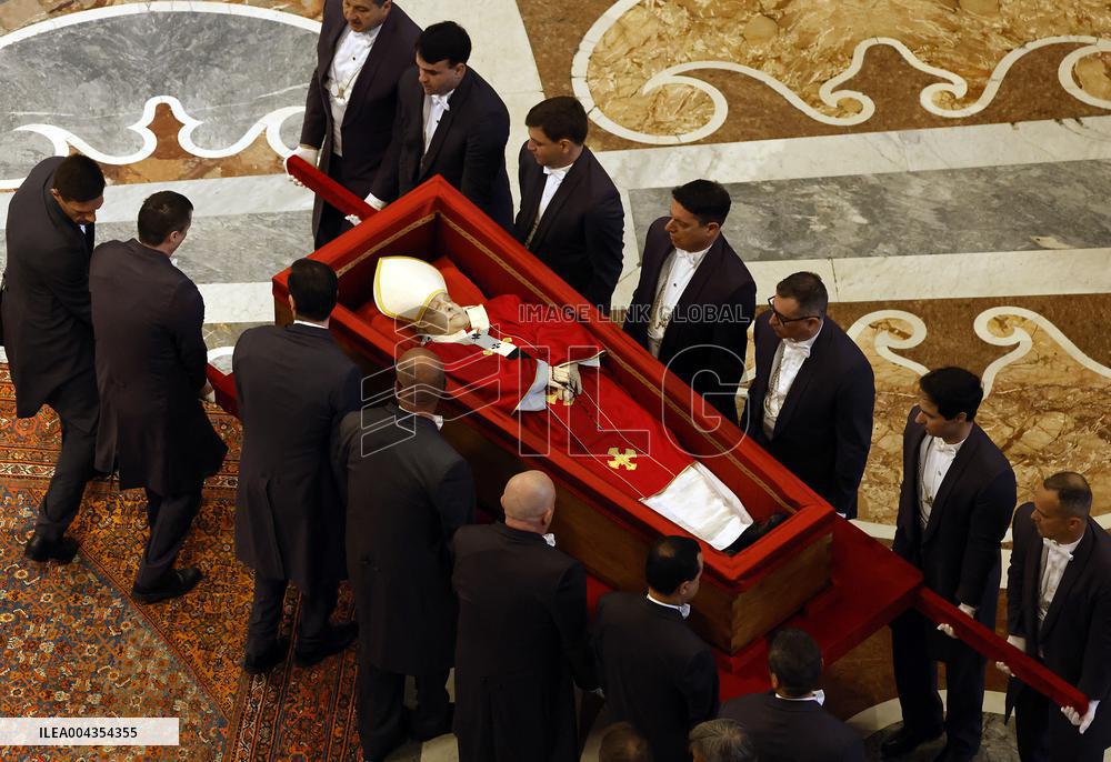 Transfer of The Coffin of Pope Francis - Vatican