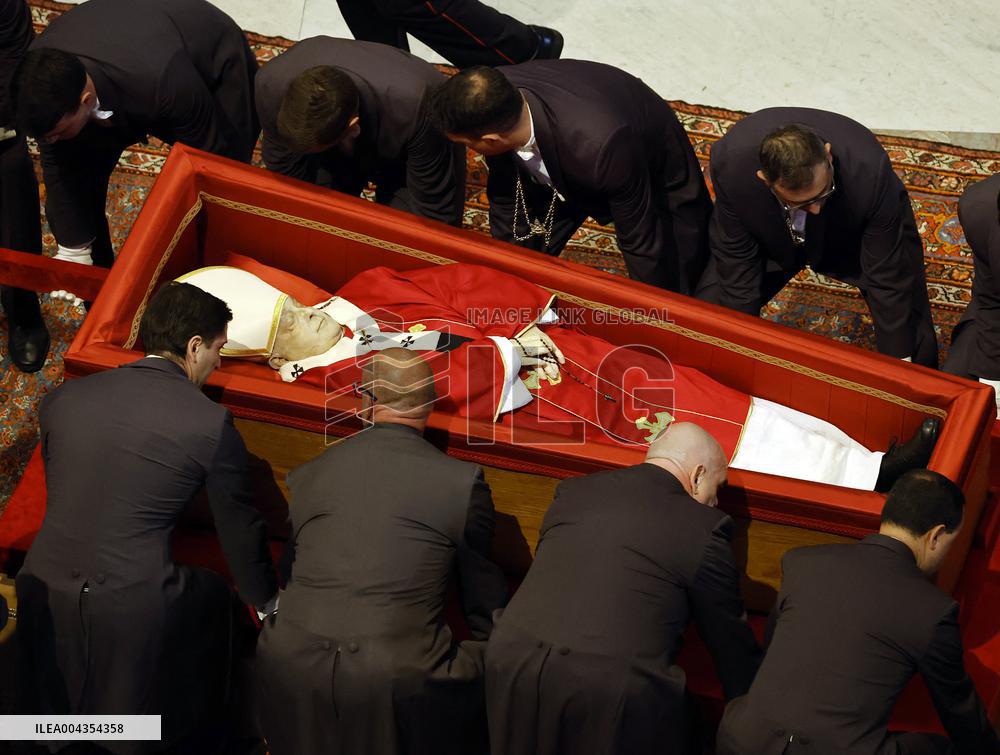 Transfer of The Coffin of Pope Francis - Vatican