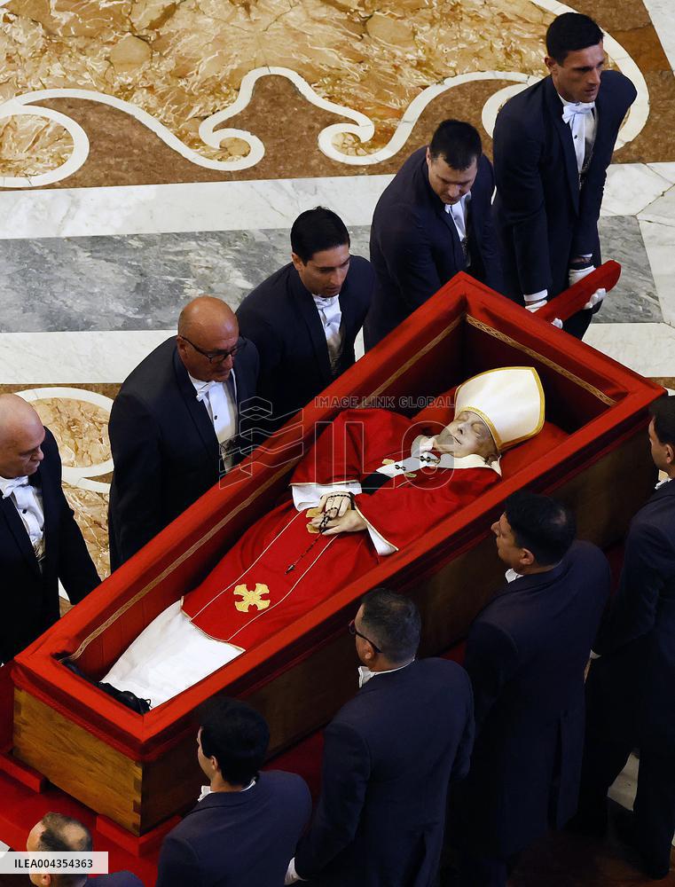 Transfer of The Coffin of Pope Francis - Vatican