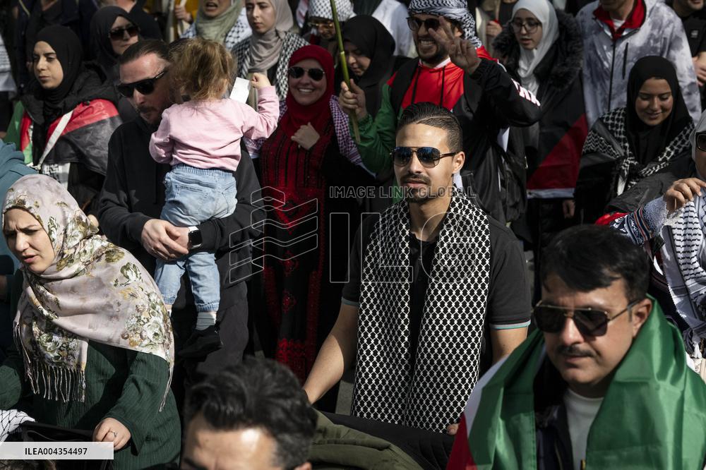 March for Palestine in Rotterdam