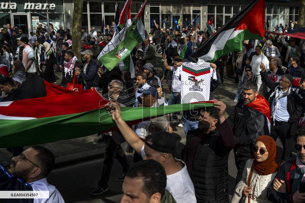 March for Palestine in Rotterdam