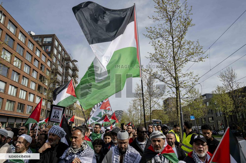 March for Palestine in Rotterdam