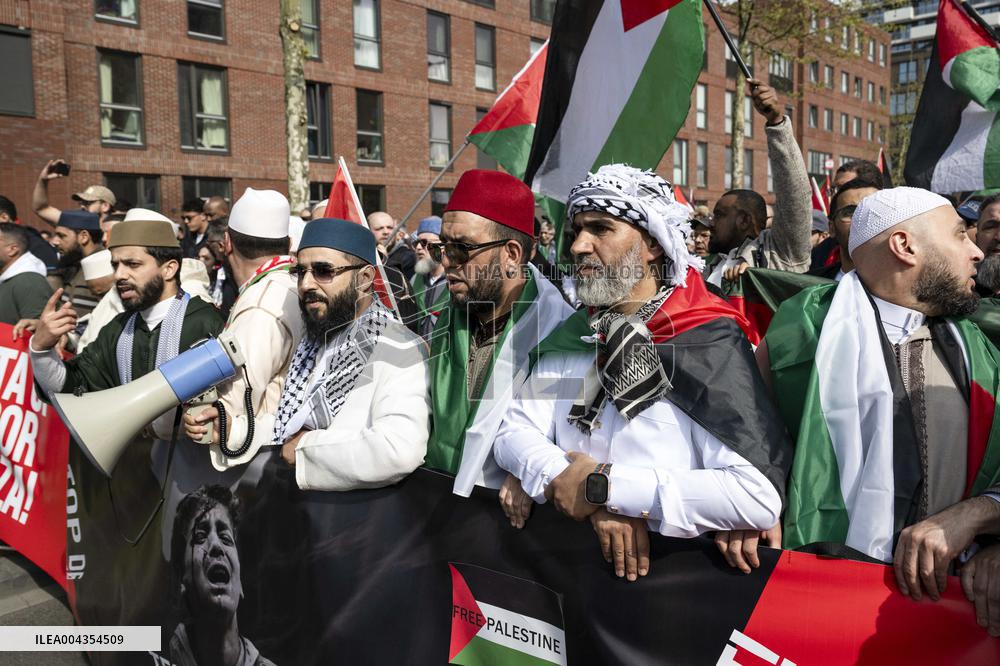 March for Palestine in Rotterdam