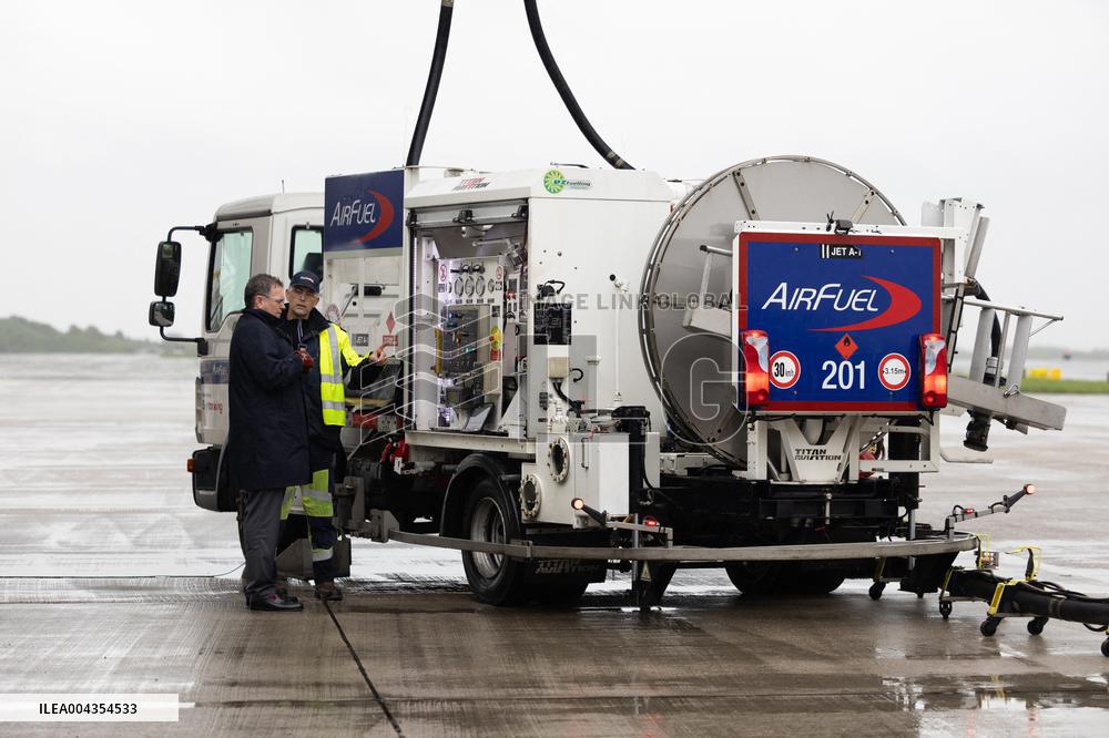 Visit to Charles de Gaulle Airport about the decarbonisation of the aviation sector - Roissy-en-France