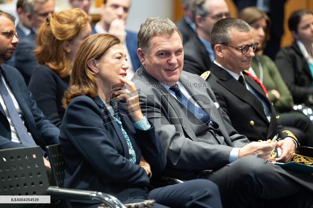 Visit to Charles de Gaulle Airport about the decarbonisation of the aviation sector - Roissy-en-France