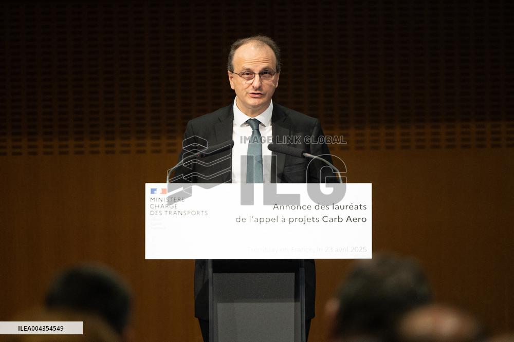 Visit to Charles de Gaulle Airport about the decarbonisation of the aviation sector - Roissy-en-France