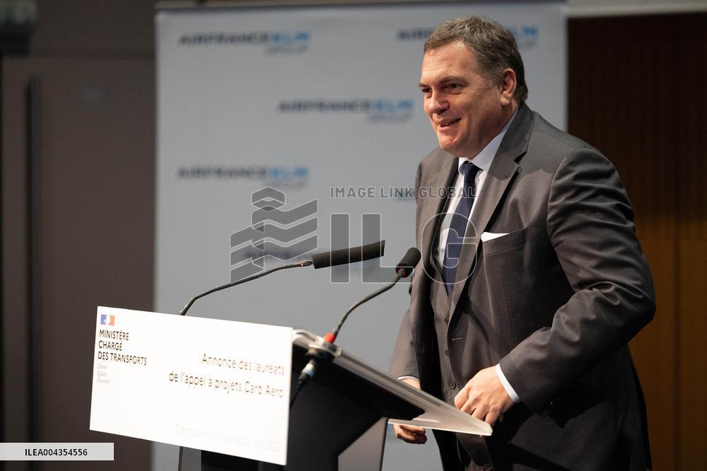 Visit to Charles de Gaulle Airport about the decarbonisation of the aviation sector - Roissy-en-France