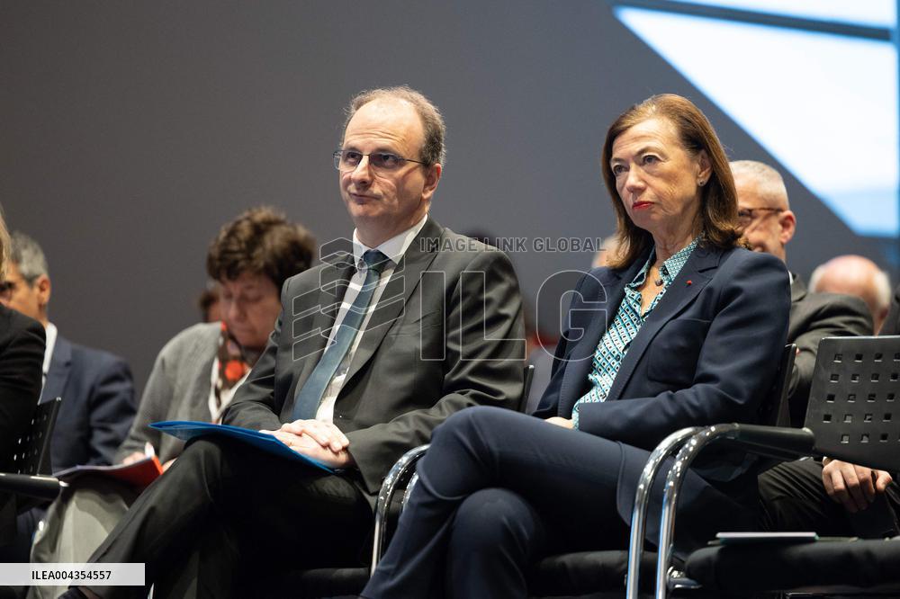Visit to Charles de Gaulle Airport about the decarbonisation of the aviation sector - Roissy-en-France
