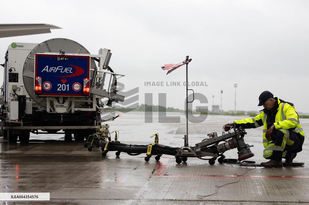 Visit to Charles de Gaulle Airport about the decarbonisation of the aviation sector - Roissy-en-France