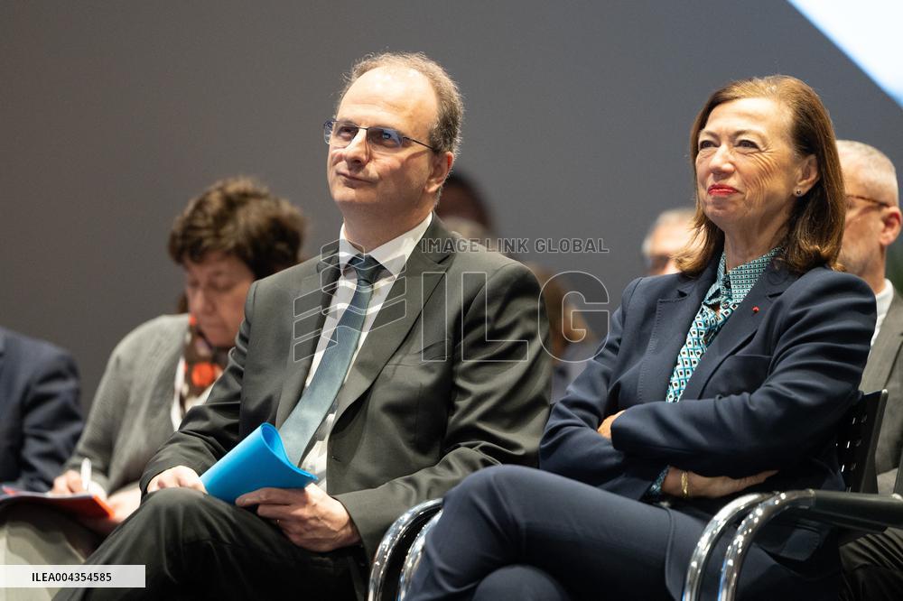 Visit to Charles de Gaulle Airport about the decarbonisation of the aviation sector - Roissy-en-France