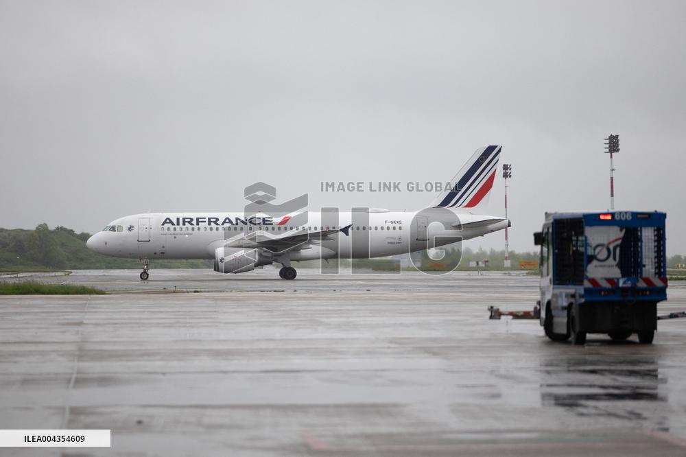Visit to Charles de Gaulle Airport about the decarbonisation of the aviation sector - Roissy-en-France