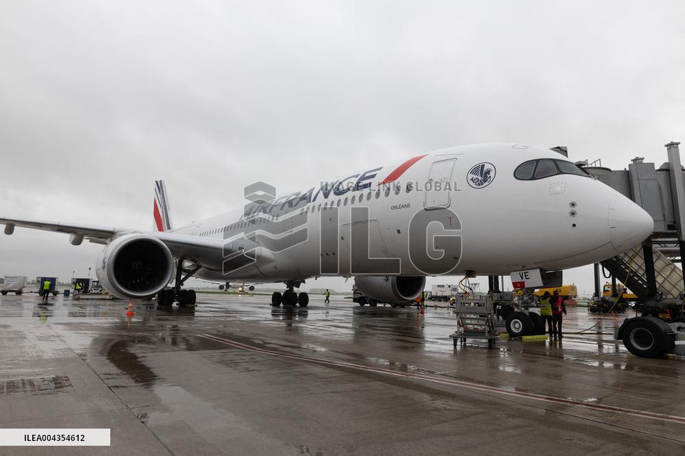 Visit to Charles de Gaulle Airport about the decarbonisation of the aviation sector - Roissy-en-France