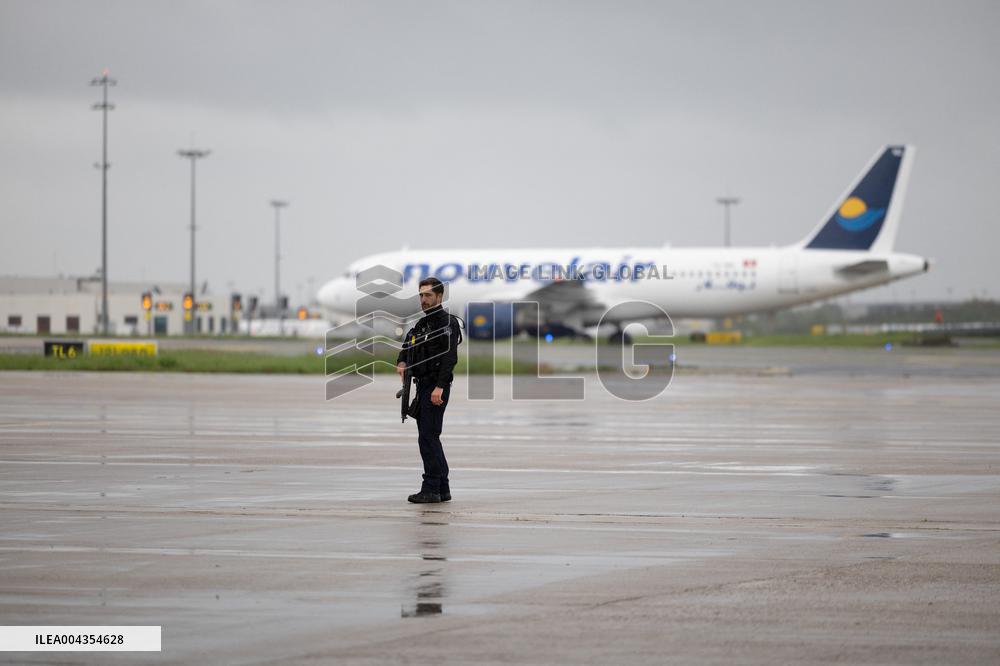 Visit to Charles de Gaulle Airport about the decarbonisation of the aviation sector - Roissy-en-France