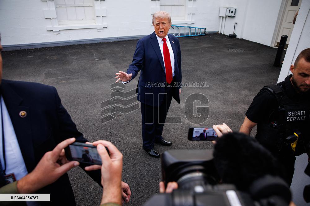 DC: President Trump on North Lawn of White House