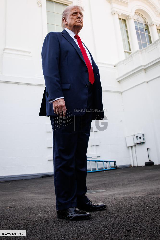 DC: President Trump on North Lawn of White House
