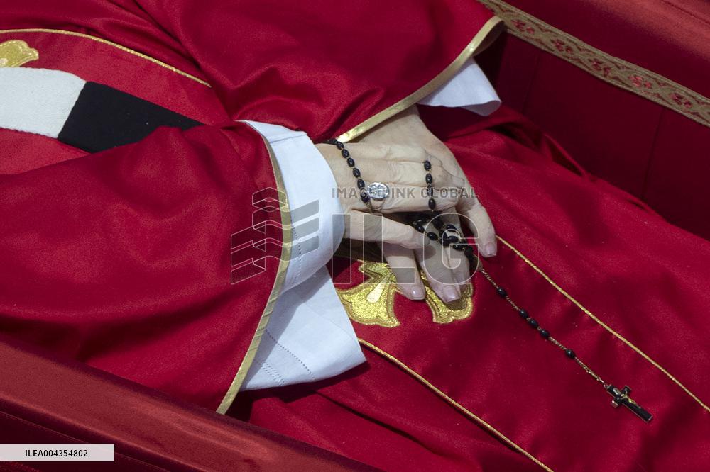 Body of Pope Francis on Display in St Peter s Basilica - Vatican