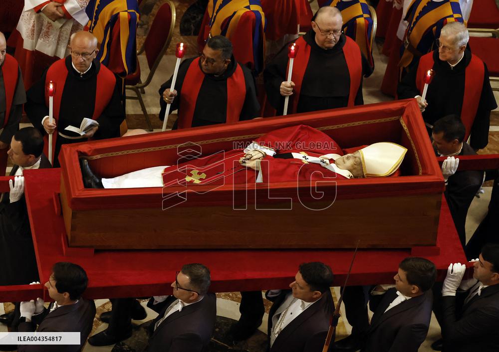 Transfer of The Coffin of Pope Francis - Vatican