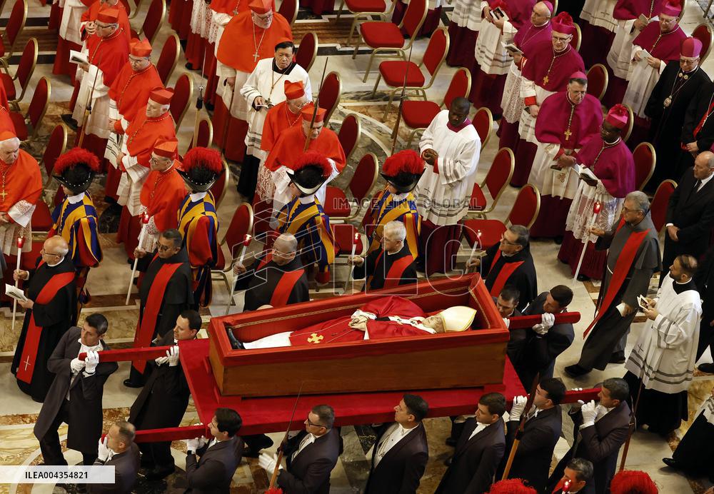 Transfer of The Coffin of Pope Francis - Vatican