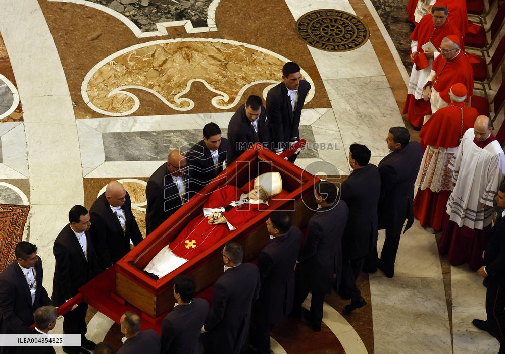 Transfer of The Coffin of Pope Francis - Vatican