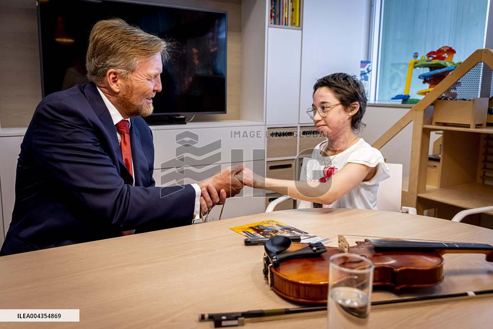 King Willem Alexander visits Beverwijk Burns Center - Netherlands