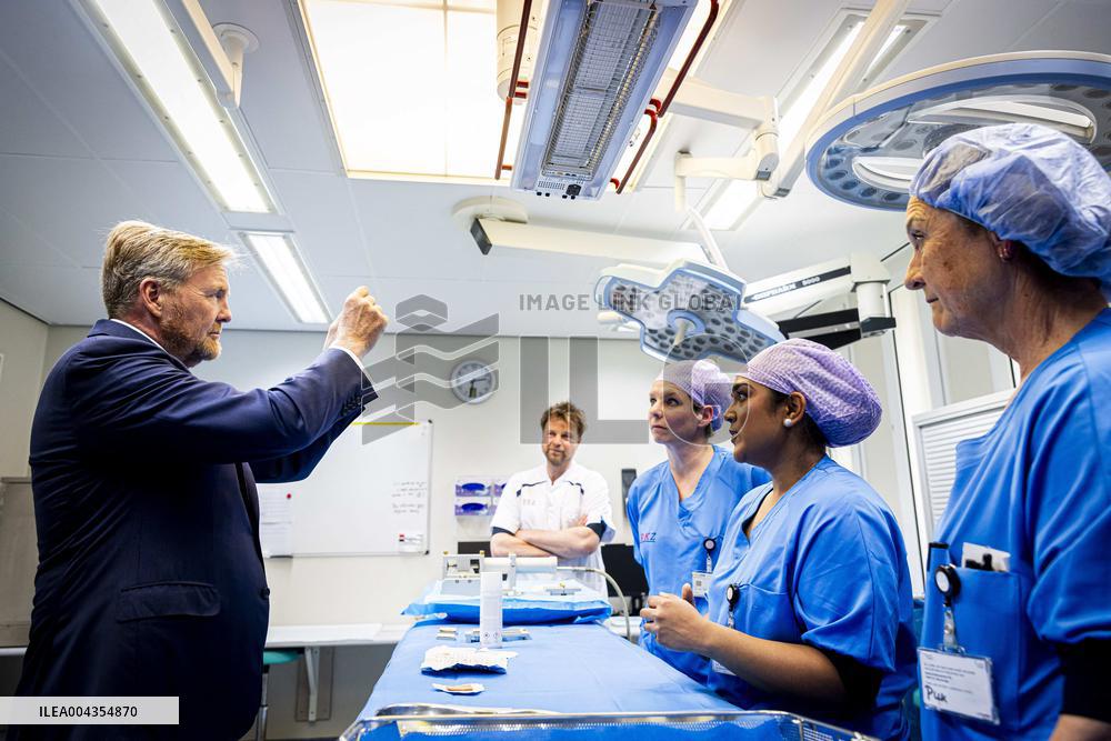 King Willem Alexander visits Beverwijk Burns Center - Netherlands