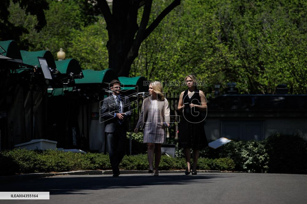 DC: White House Press Secretary Karoline Leavitt Speaks to Reporters
