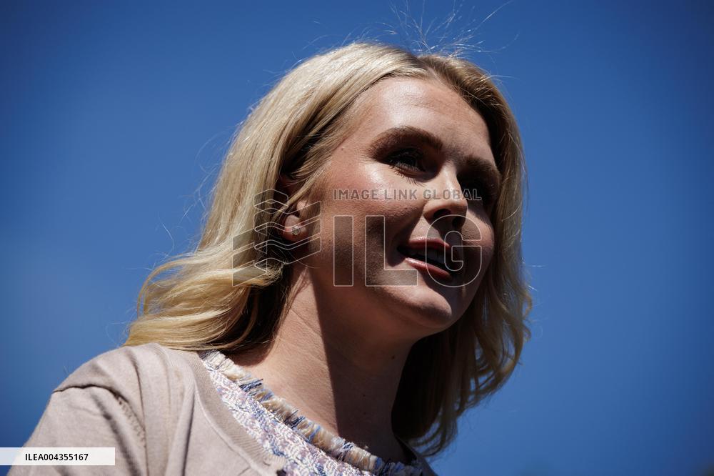 DC: White House Press Secretary Karoline Leavitt Speaks to Reporters