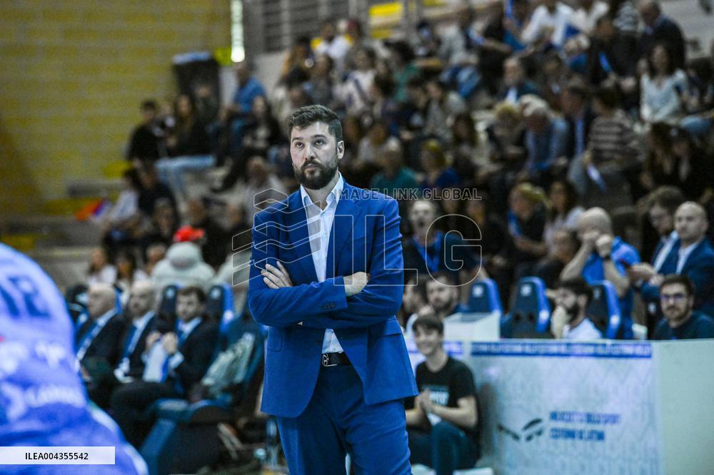 VOLLEY - Superlega Serie A - Playoff 5° Posto - Cisterna Volley vs Sonepar Padova 2-2.. (31-29, 22-25, 25-21, 24-26 ..)