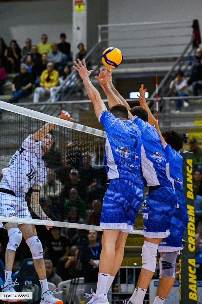 VOLLEY - Superlega Serie A - Playoff 5° Posto - Cisterna Volley vs Sonepar Padova 2-2.. (31-29, 22-25, 25-21, 24-26 ..)