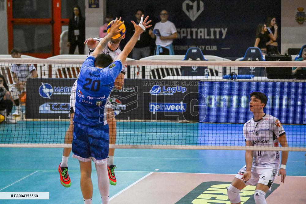 VOLLEY - Superlega Serie A - Playoff 5° Posto - Cisterna Volley vs Sonepar Padova 2-2.. (31-29, 22-25, 25-21, 24-26 ..)