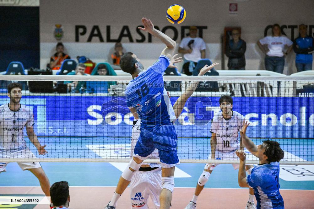 VOLLEY - Superlega Serie A - Playoff 5° Posto - Cisterna Volley vs Sonepar Padova 2-2.. (31-29, 22-25, 25-21, 24-26 ..)
