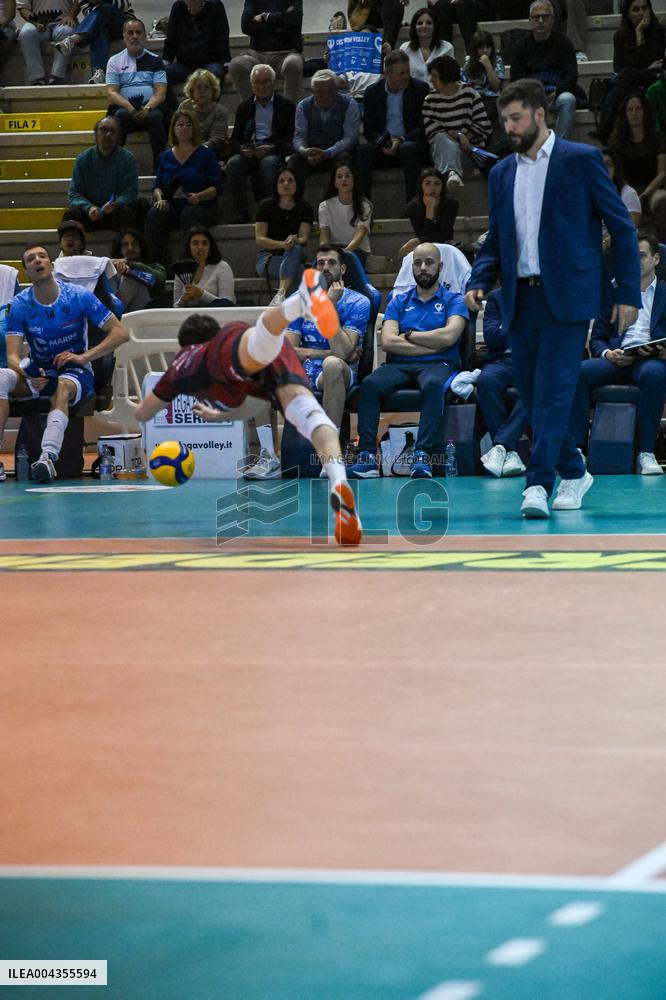 VOLLEY - Superlega Serie A - Playoff 5° Posto - Cisterna Volley vs Sonepar Padova 2-2.. (31-29, 22-25, 25-21, 24-26 ..)