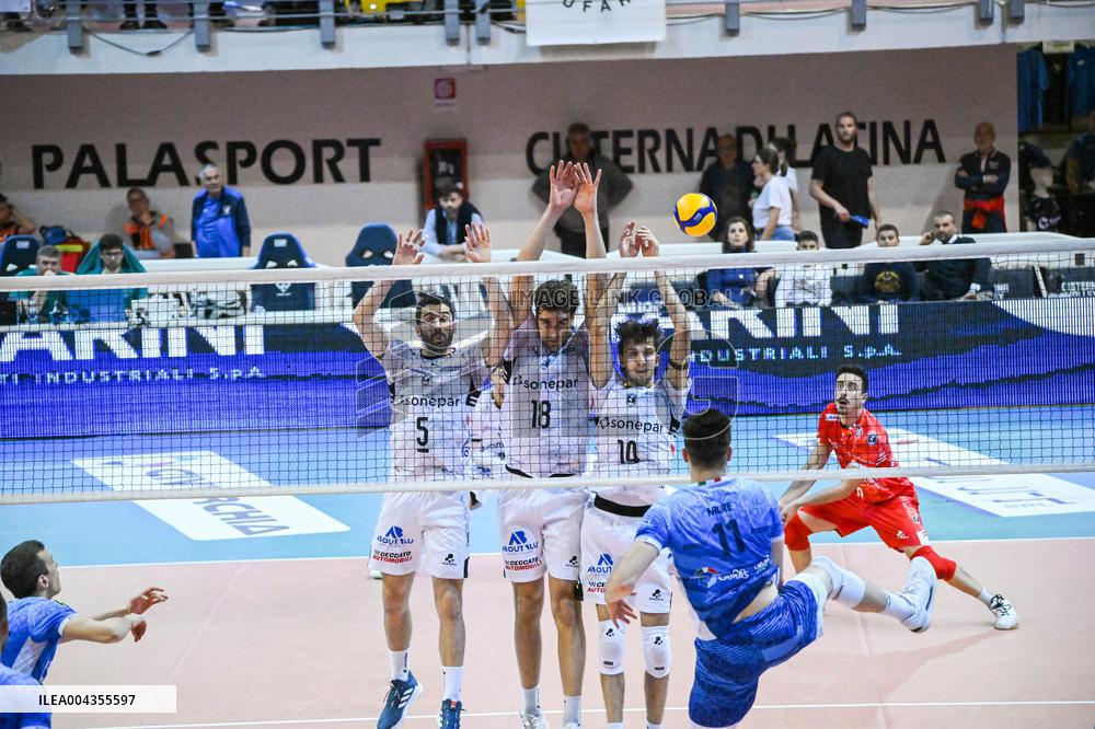 VOLLEY - Superlega Serie A - Playoff 5° Posto - Cisterna Volley vs Sonepar Padova 2-2.. (31-29, 22-25, 25-21, 24-26 ..)