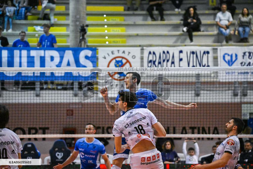 VOLLEY - Superlega Serie A - Playoff 5° Posto - Cisterna Volley vs Sonepar Padova 2-2.. (31-29, 22-25, 25-21, 24-26 ..)