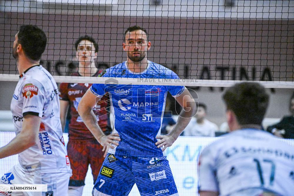 VOLLEY - Superlega Serie A - Playoff 5° Posto - Cisterna Volley vs Sonepar Padova 2-2.. (31-29, 22-25, 25-21, 24-26 ..)